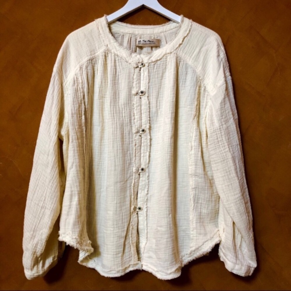 Free people soft cozy sexy cotton Shirt with tags size Med